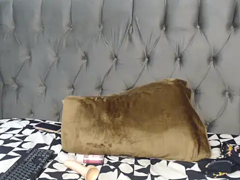 Loyal Alisha online show from June 2026 05:12:01 AM