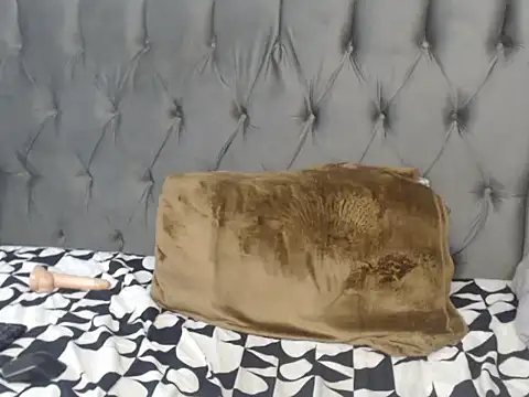 Loyal Alisha online show from June 2026 10:15:01 AM