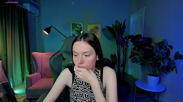 Eva Leeee online show from July 2026 05:25:02 AM