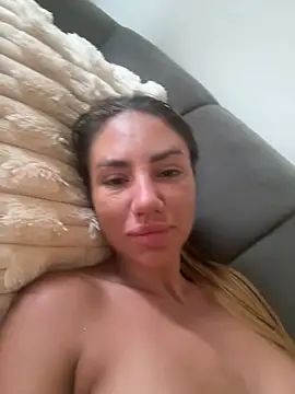 Snapshot of KaceySouthX chatting on July 2026 07:04:01 AM KaceySouthX online show from July 2026 07:04:01 AM