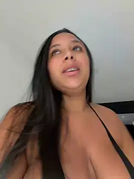 Snapshot of Victoria_Owens chatting on July 2026 12:20:01 PM Victoria Owens online show from July 2026 12:20:01 PM