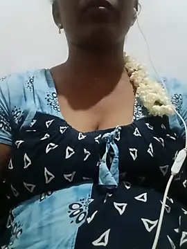 Snapshot of akshaya4311 chatting on July 2026 05:49:02 PM akshaya4311 online show from July 2026 05:49:02 PM