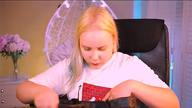 stellawatts online show from June 2026 10:08:02 AM