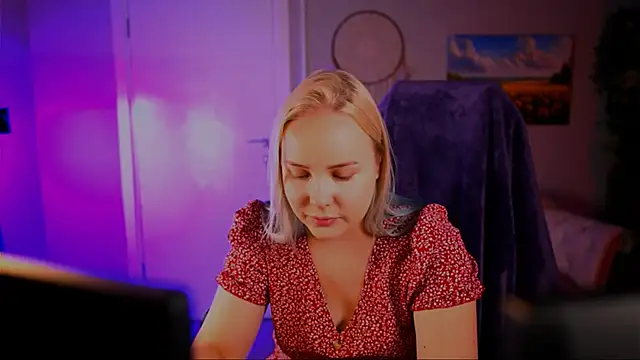 stellawatts online show from June 2026 08:08:01 AM