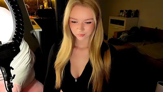 viyy online show from July 2026 07:00:02 PM