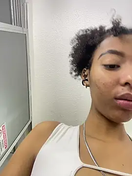 Kiara Kamau XXX online show from August 2026 02:27:02 PM