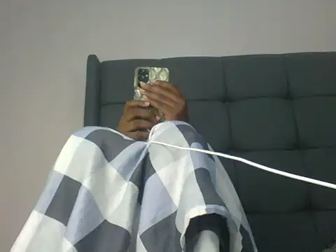 Snapshot of Black_prettty chatting on July 2026 07:32:02 AM Black prettty online show from July 2026 07:32:02 AM