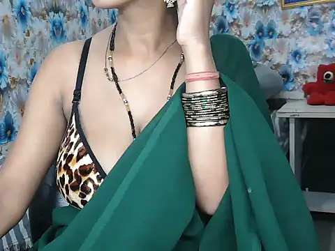Snapshot of NottyMomo chatting on July 2026 03:33:01 PM NottyMomo online show from July 2026 03:33:01 PM