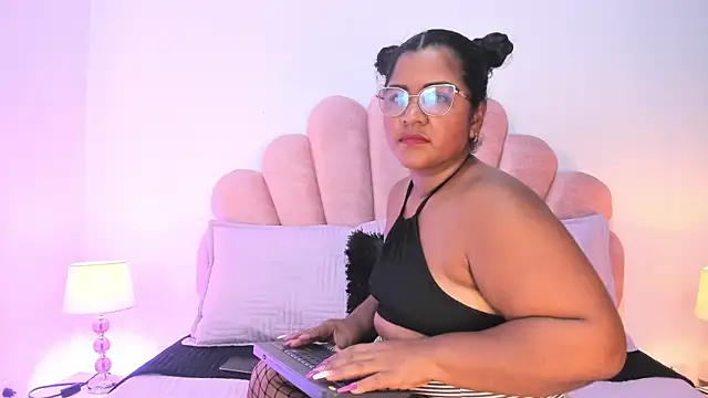 Mommy Big Ass online show from July 2026 05:15:02 PM