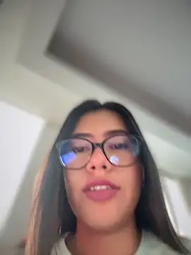 Snapshot of Saracalderon chatting on June 2026 11:57:02 AM Saracalderon online show from June 2026 11:57:02 AM