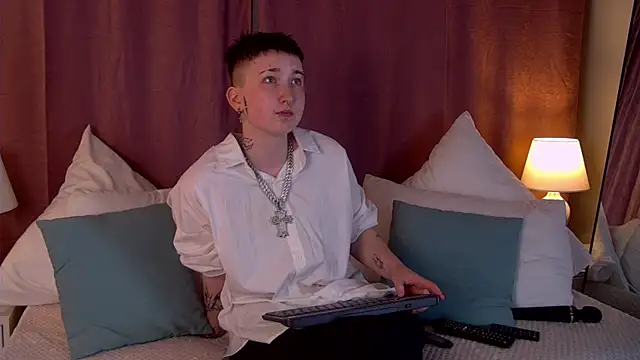 JeanDiamond online show from June 2026 10:47:02 PM