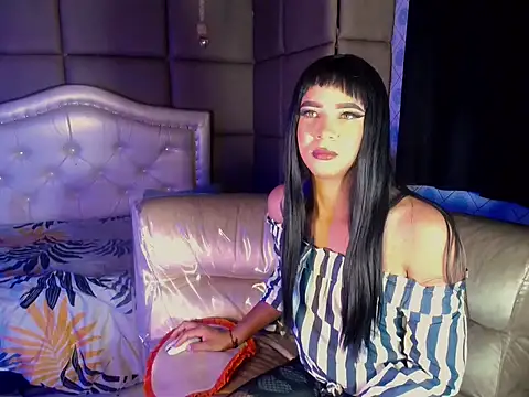 Clarissa Gill online show from June 2026 10:43:02 PM