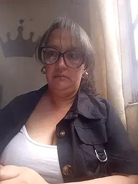 Snapshot of _Saraqueen-- chatting on July 2026 08:55:01 PM Saraqueen-- online show from July 2026 08:55:01 PM