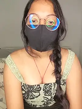 hottydisha online show from June 2026 03:33:01 AM