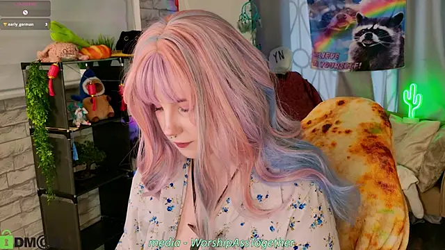 Snapshot of Candy-yeah chatting on July 2026 01:12:01 AM Candy-yeah online show from July 2026 01:12:01 AM