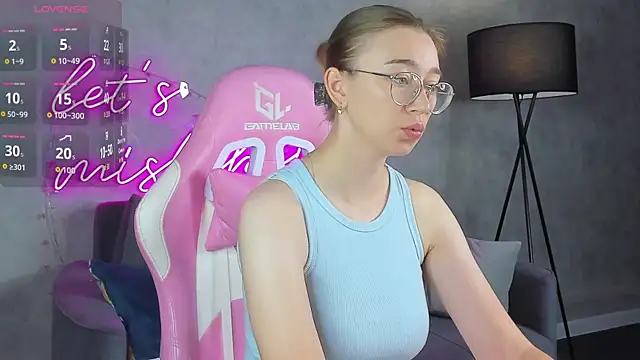 Lucy Green online show from July 2026 12:39:01 AM