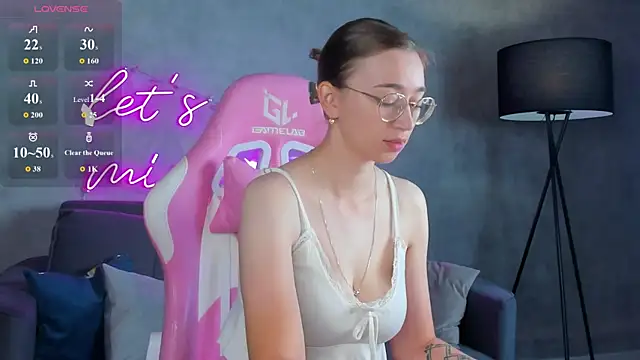 Lucy Green online show from July 2026 12:46:02 AM