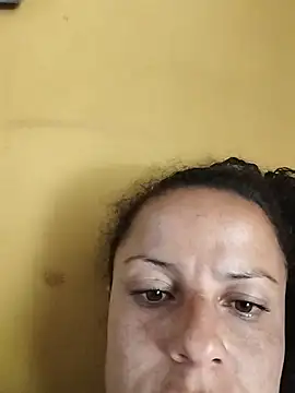 Dalilahot101 online show from August 2026 08:18:01 PM