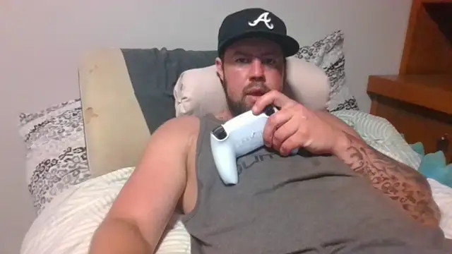 Snapshot of SexyCanadianMan chatting on June 2026 07:49:01 PM SexyCanadianMan online show from June 2026 07:49:01 PM