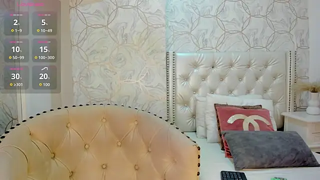 Snapshot of britanny_77 chatting on July 2026 08:18:02 PM britanny 77 online show from July 2026 08:18:02 PM