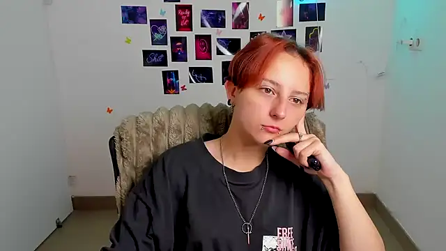 Snapshot of Dilara_Kiss_ chatting on July 2026 05:13:01 AM Dilara Kiss online show from July 2026 05:13:01 AM
