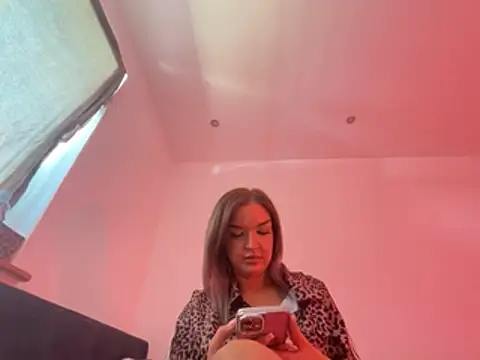 Snapshot of elina_amara_ chatting on June 2026 03:14:02 PM elina amara online show from June 2026 03:14:02 PM