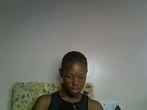 Snapshot of pretty_albright chatting on June 2026 11:33:02 PM pretty albright online show from June 2026 11:33:02 PM