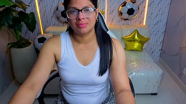 sarah bay tx online show from June 2026 09:18:02 PM