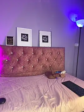 vivirouse online show from June 2026 07:17:01 PM