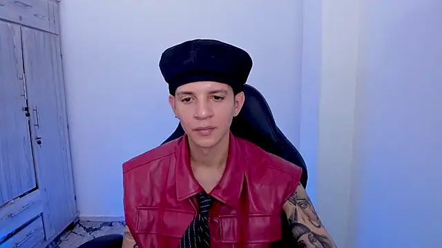 tylerrnova online show from July 2026 03:01:01 AM