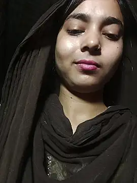 Snapshot of Simran_143 chatting on July 2026 04:49:01 PM Simran 143 online show from July 2026 04:49:01 PM