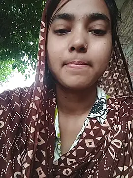 Snapshot of Simran_143 chatting on August 2026 04:36:01 AM Simran 143 online show from August 2026 04:36:01 AM