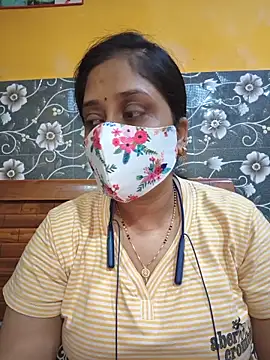 Snapshot of Garimaa_Cherry chatting on June 2026 11:19:01 PM Garimaa Cherry online show from June 2026 11:19:01 PM