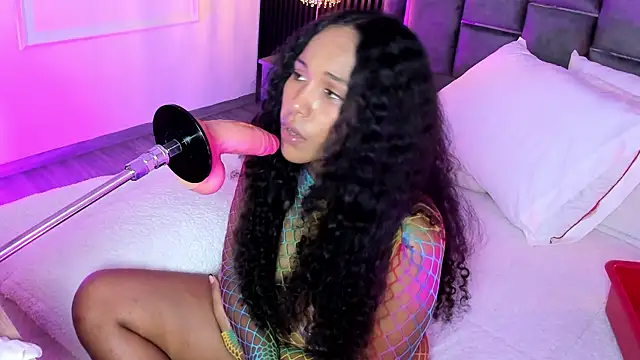 MiaBlackrose online show from July 2026 05:00:02 PM