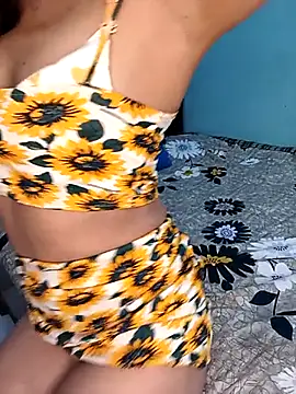 Kenisha Beauty online show from June 2026 06:54:02 PM
