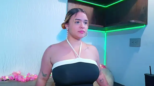 Snapshot of Lissa_monroe chatting on June 2026 03:28:02 PM Lissa monroe online show from June 2026 03:28:02 PM