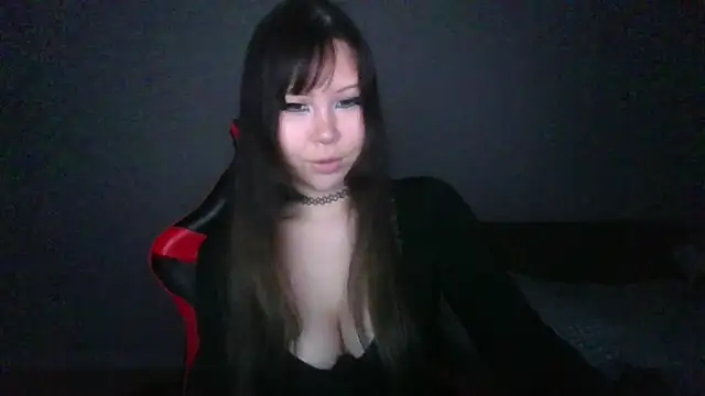MiaSavageQueen online show from June 2026 03:15:02 PM