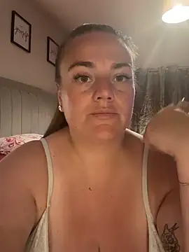 Bustygem  online show from July 2026 10:12:02 PM