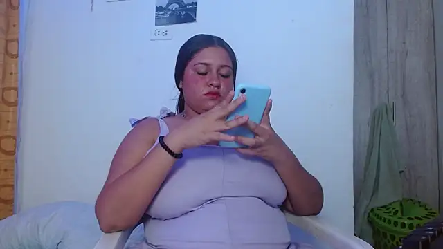 Scarleth 69  online show from July 2026 04:44:02 PM