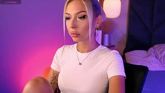 Alaska Lane online show from July 2026 01:50:01 PM