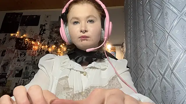 LiIIAry online show from June 2026 08:24:01 PM