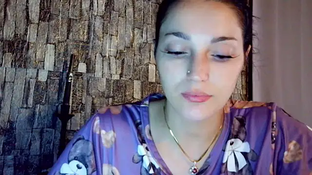 Ellara- online show from June 2026 01:04:02 PM