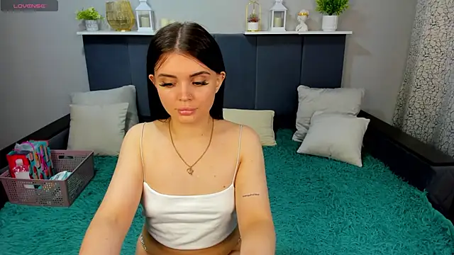 CaseyPeach online show from June 2026 02:03:01 AM
