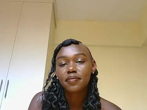 Snapshot of Heliosann chatting on July 2026 07:07:01 AM Heliosann online show from July 2026 07:07:01 AM