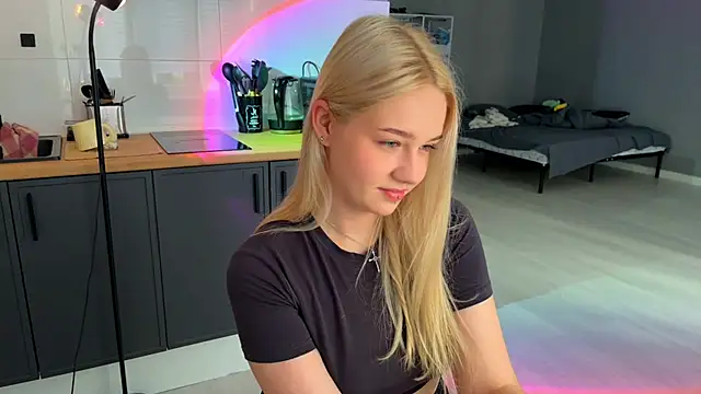 MichelleMargiela online show from July 2026 02:16:01 AM