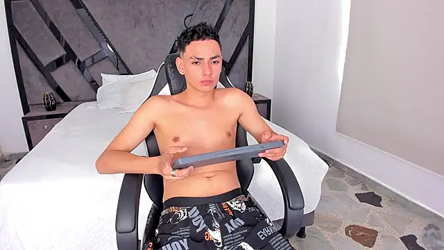 JustNova  online show from June 2026 12:57:02 PM