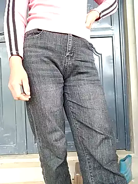 Ethan-2 online show from June 2026 02:47:02 AM
