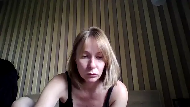 Snapshot of Deloriada chatting on August 2026 09:44:02 AM Deloriada online show from August 2026 09:44:02 AM