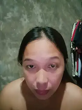 Snapshot of urwomaninlove chatting on June 2026 01:45:01 AM urwomaninlove online show from June 2026 01:45:01 AM