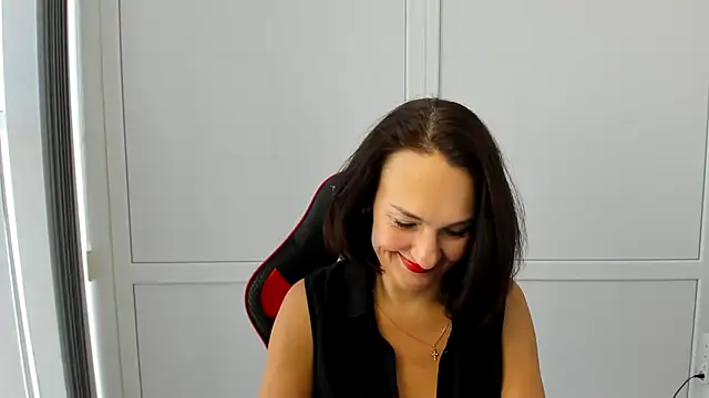 Snapshot of OliviaKateee chatting on July 2026 06:30:01 AM OliviaKateee online show from July 2026 06:30:01 AM